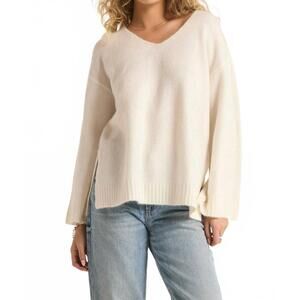 NEW Z SUPPLY vee neck modern sweater in white